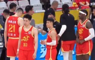 世界杯直播平台-广厦男篮24分大胜，2-1淘汰山西晋级四强，胡金秋15+7险受伤
